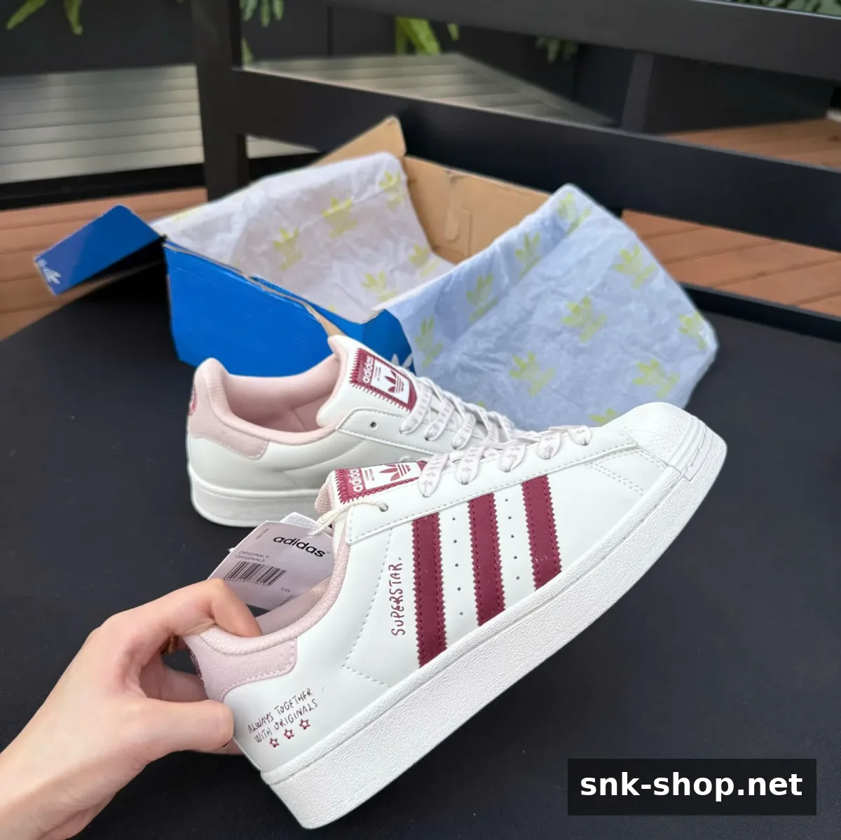 Giày Adidas Superstar